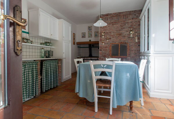House in the Woods, Pool and Relax in Umbria: Autumn, Kitchen, Spring, Summer