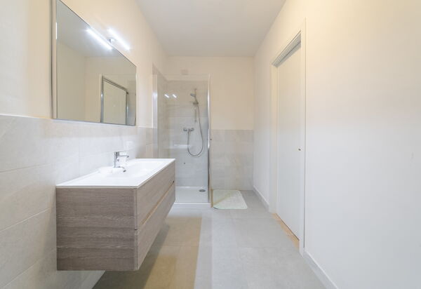 House in the Woods, Pool and Relax in Umbria: Autumn, Bathroom, Spring, Summer