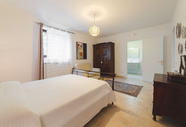 House in the Woods, Pool and Relax in Umbria: Autumn, Bedroom, Spring, Summer