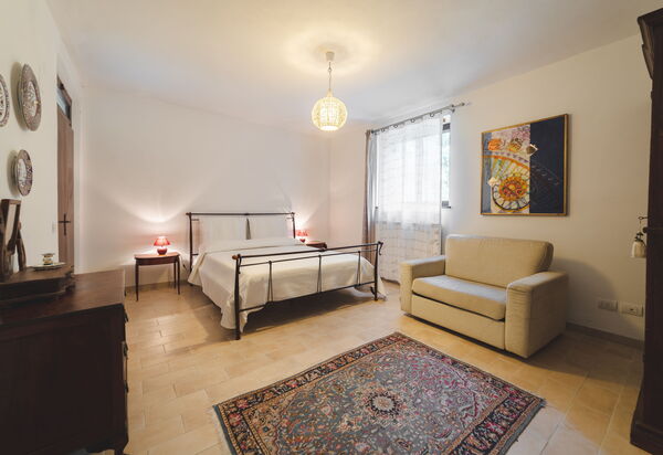 House in the Woods, Pool and Relax in Umbria: Autumn, Bedroom, Spring, Summer