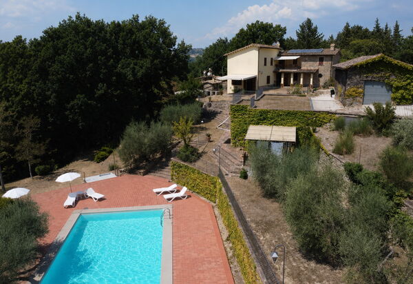 House in the Woods, Pool and Relax in Umbria: Autumn, Pool, Spring, Summer