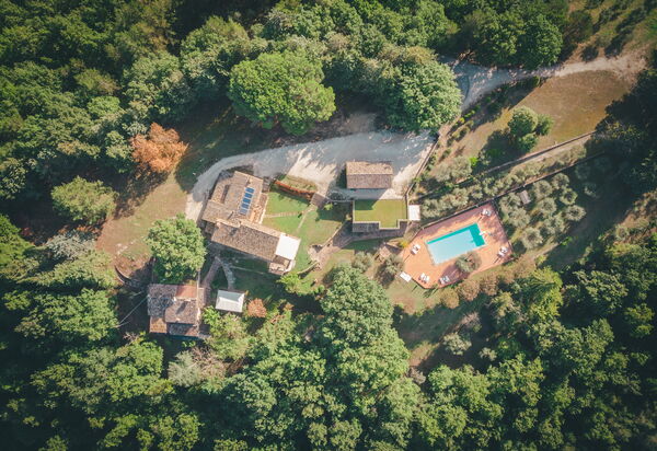 House in the Woods, Pool and Relax in Umbria: Autumn, Scenic View, Spring, Summer