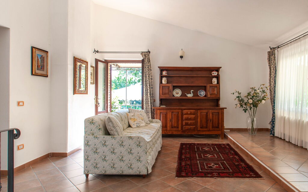 House in the Woods, Pool and Relax in Umbria: Autumn, Living Room, Spring, Summer