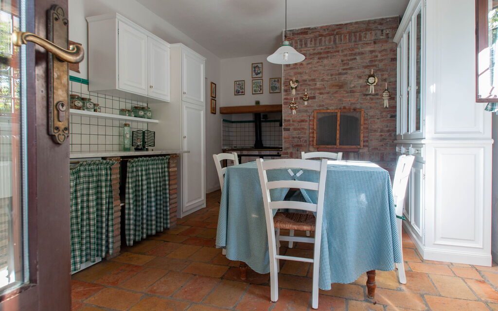 House in the Woods, Pool and Relax in Umbria: Autumn, Kitchen, Spring, Summer