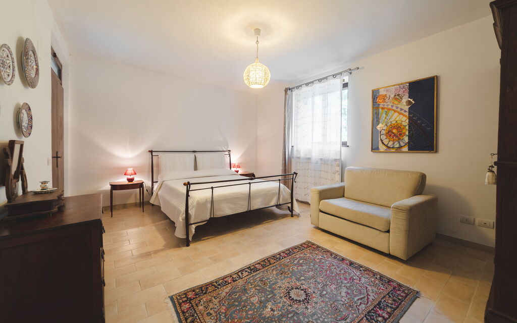 House in the Woods, Pool and Relax in Umbria: Autumn, Bedroom, Spring, Summer