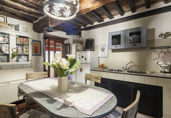 La Casa del Grillo Parlante: Autumn, Dining Room, Kitchen, Spring, Summer