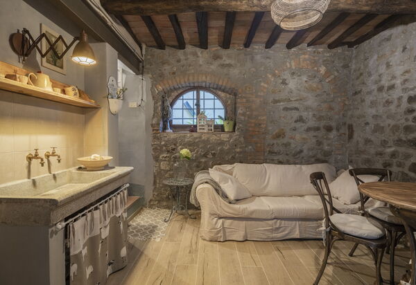 La Casa del Grillo Parlante: Autumn, Living Room, Spring, Summer