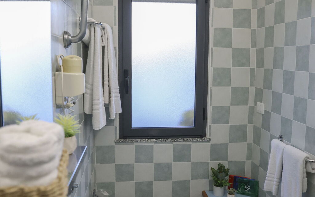 Baia di Tempsa Beach and Sea - : Autumn, Bathroom, Spring, Summer