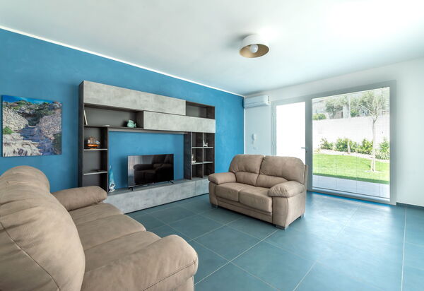 A Casa di Chica: Autumn, Living Room, Spring, Summer