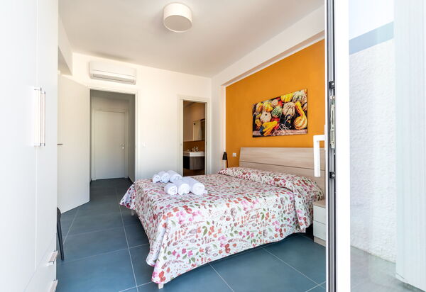 A Casa di Chica: Autumn, Bedroom, Spring, Summer