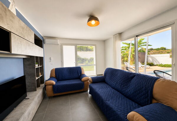 A Casa di Chica: Autumn, Living Room, Spring, Summer