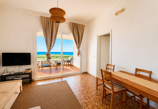 Punta Braccetto Fronte Mare: Autumn, Kitchen, Living Room, Spring, Summer