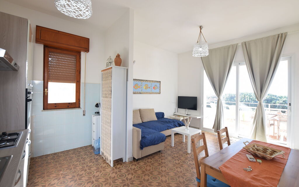 Punta Braccetto Fronte Mare: Autunno, Cucina, Estate, Primavera, Soggiorno