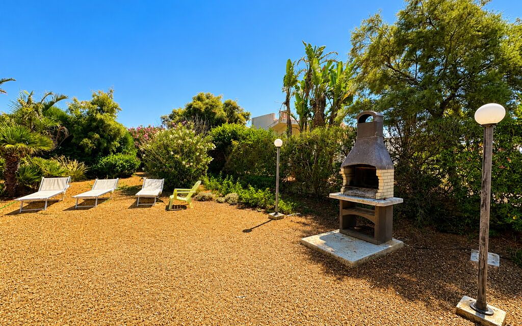 Punta Braccetto Fronte Mare: Autunno, Balcone / Terrazza / Patio, Estate, Esterni, Giardino, Primavera