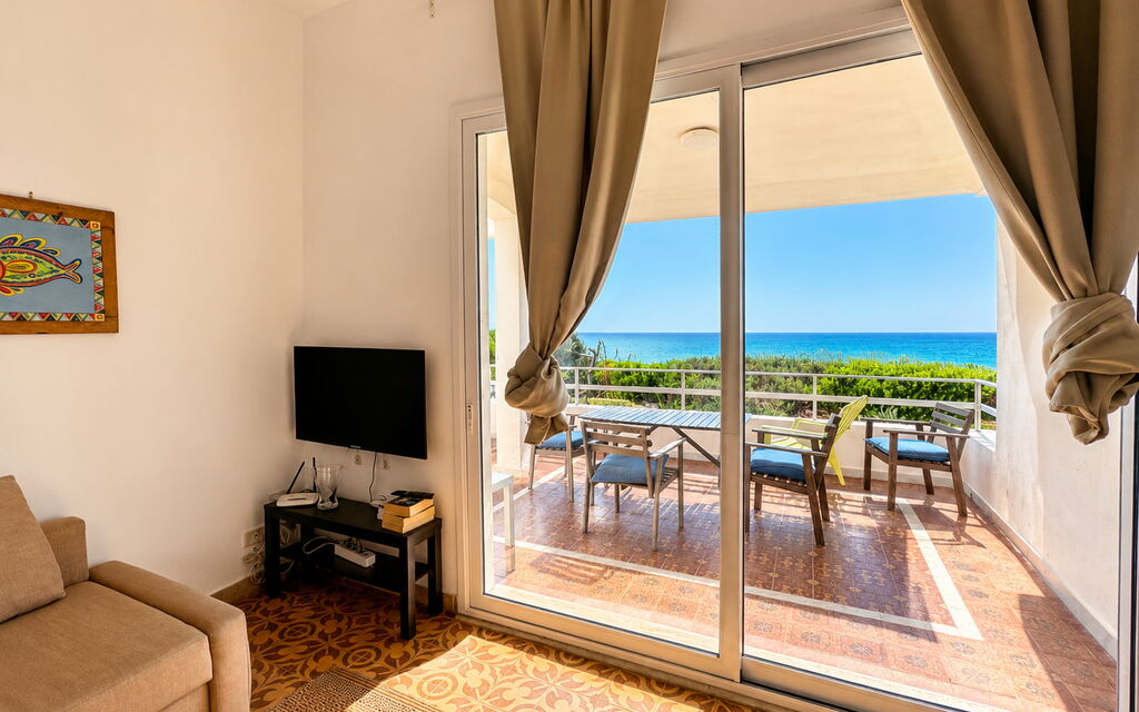 Punta Braccetto Fronte Mare: Autunno, Cucina, Estate, Primavera, Soggiorno