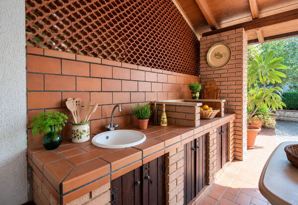 Villa Lina: Autumn, Balcony / Terrace / Patio, Building Exterior, Garden, Spring, Summer