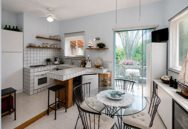Villa Lina: Autumn, Kitchen, Spring, Summer