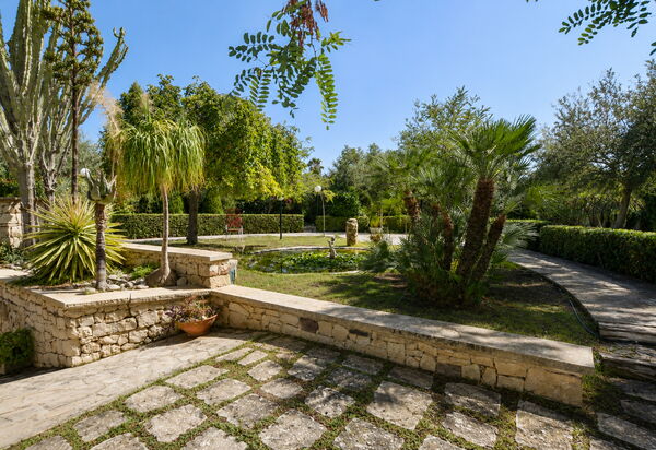 Villa Lina: Autumn, Balcony / Terrace / Patio, Building Exterior, Garden, Spring, Summer