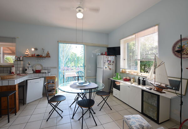 Villa Lina: Autumn, Kitchen, Spring, Summer