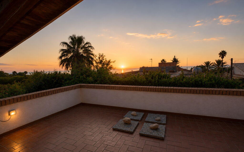 Villa Lina: Autumn, Balcony / Terrace / Patio, Building Exterior, Garden, Spring, Summer