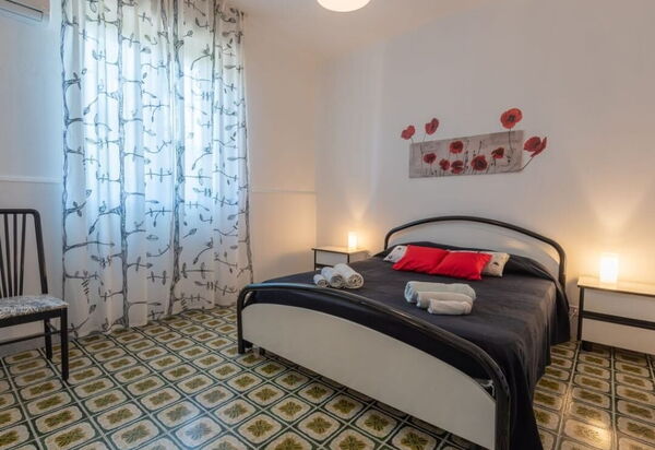 Villa Sole Mare: Autumn, Bedroom, Spring, Summer