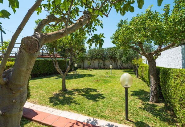 Villa Sole Mare: Autumn, Garden, Spring, Summer