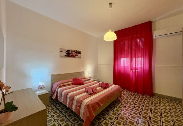 Villa Sole Mare: Autumn, Bedroom, Spring, Summer