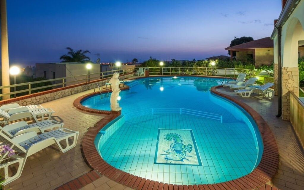 Villa Sole Mare: Autunno, Estate, Piscina, Primavera
