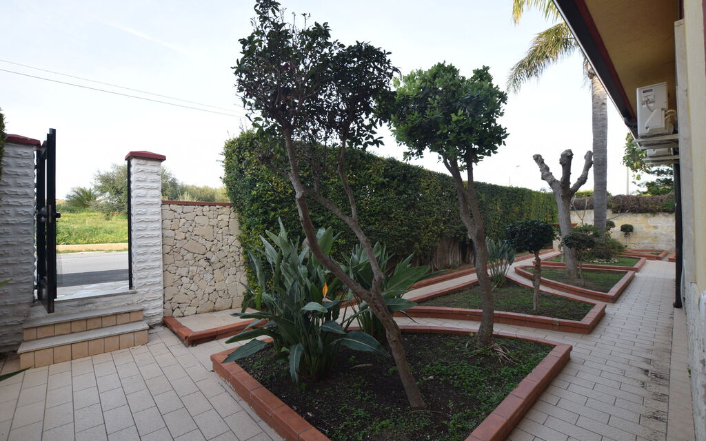 Villa Sole Mare: Autunno, Entrata Principale, Estate, Giardino, Primavera