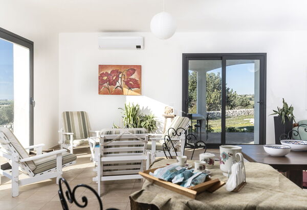 Villa Costa: Autunno, Estate, Primavera, Soggiorno