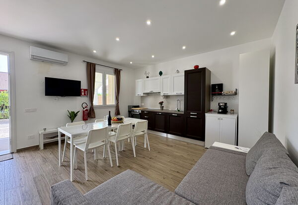 Villa Benvenuti al Sud: Autumn, Kitchen, Living Room, Spring, Summer