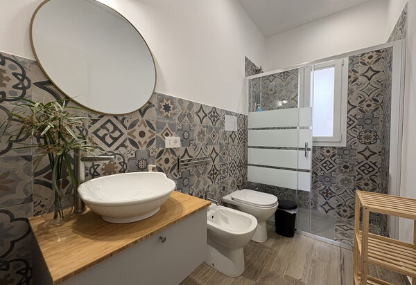 Villa Benvenuti al Sud: Autumn, Bathroom, Spring, Summer