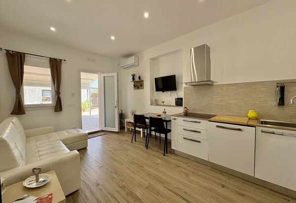 Villa Benvenuti al Sud: Autumn, Kitchen, Living Room, Spring, Summer