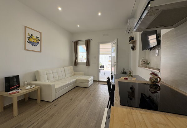 Villa Benvenuti al Sud: Autumn, Kitchen, Living Room, Spring, Summer