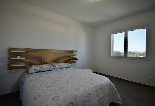 Rari House: Autumn, Bedroom, Spring, Summer