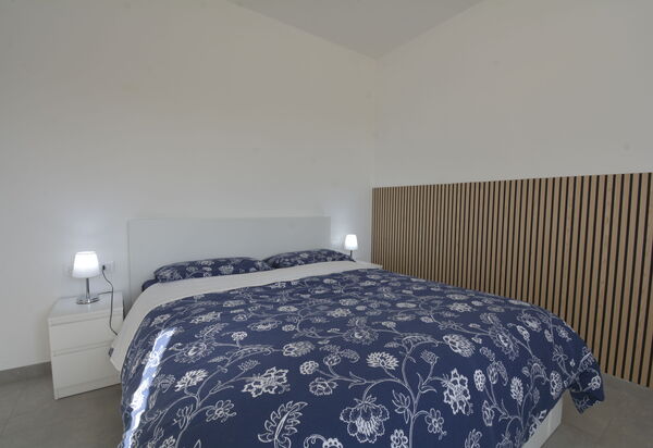 Rari House: Autumn, Bedroom, Spring, Summer
