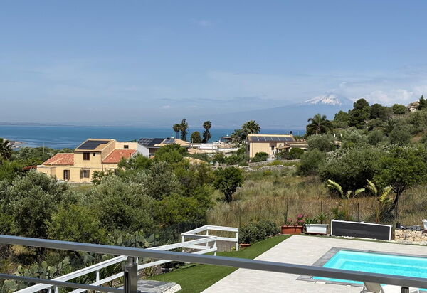 Rari House: Autumn, Balcony / Terrace / Patio, Garden, Pool, Spring, Summer