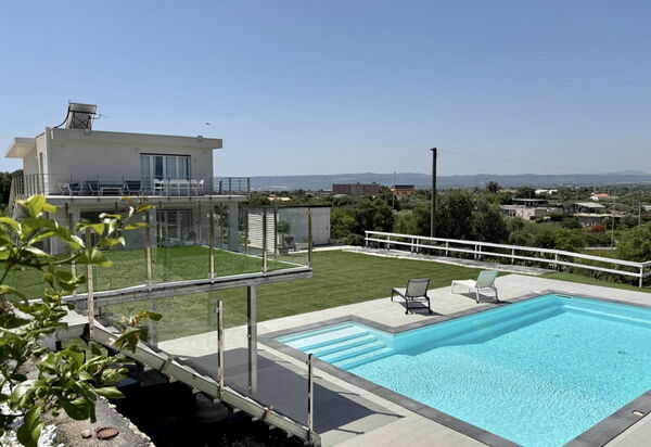 Rari House: Autumn, Balcony / Terrace / Patio, Garden, Pool, Spring, Summer