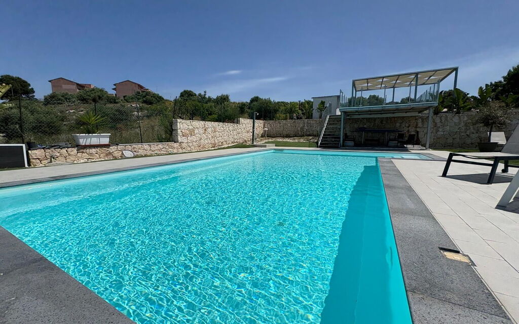 Rari House: Autumn, Balcony / Terrace / Patio, Garden, Pool, Spring, Summer