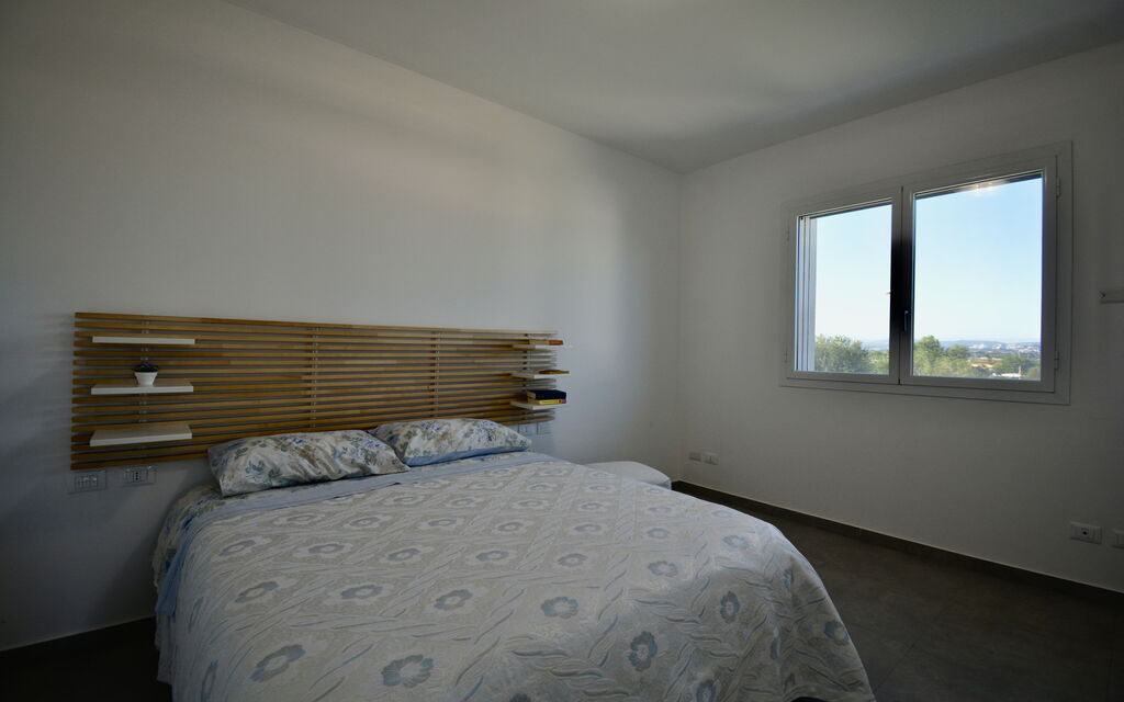 Rari House: Autumn, Bedroom, Spring, Summer