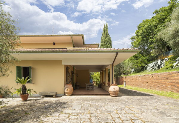 Villa Golly: Autunno, Balcone / Terrazza / Patio, Estate, Giardino, Primavera