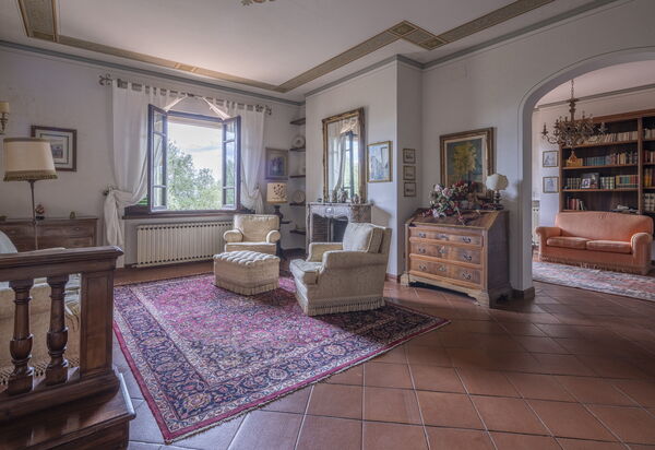 Villa Golly: Autunno, Estate, Primavera, Soggiorno