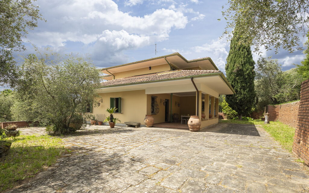 Villa Golly: Autunno, Balcone / Terrazza / Patio, Estate, Giardino, Primavera