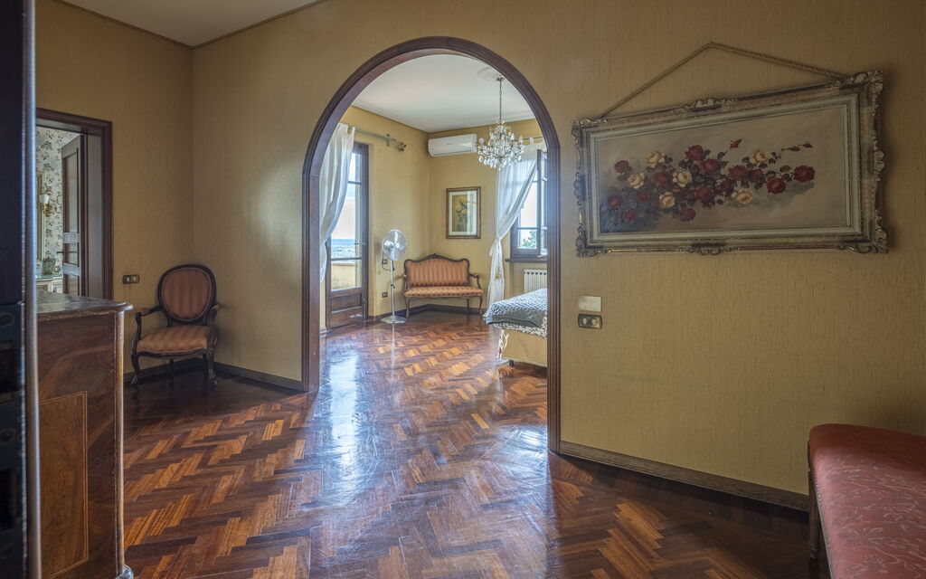 Villa Golly: Autunno, Estate, Primavera