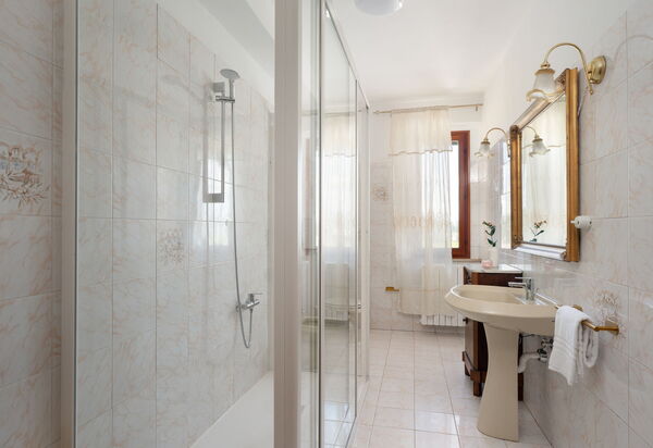 Villa i Fiori: Bagno