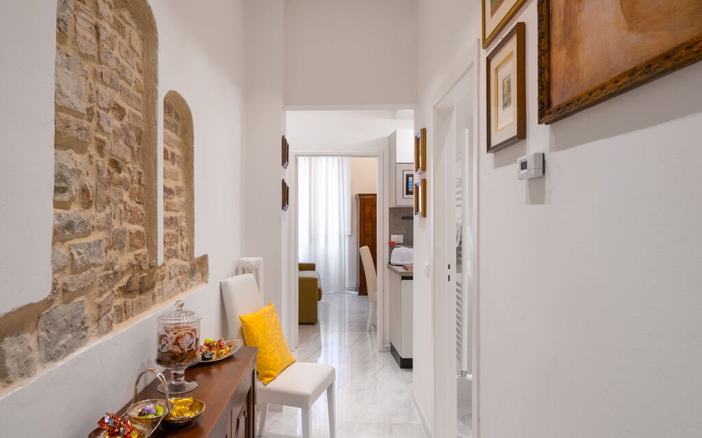 Giaggiolo: Living Room
