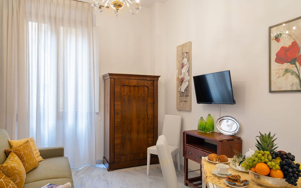 Giaggiolo: Living Room
