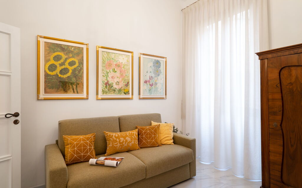 Giaggiolo: Living Room