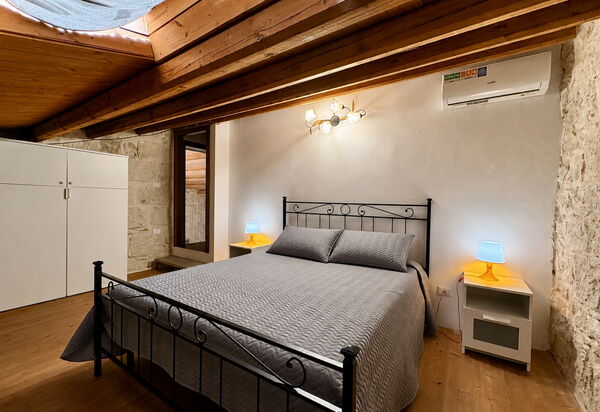 L'Oasi di Salvo: Autumn, Bedroom, Spring, Summer