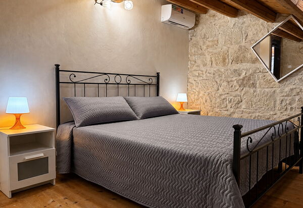 L'Oasi di Salvo: Autumn, Bedroom, Spring, Summer